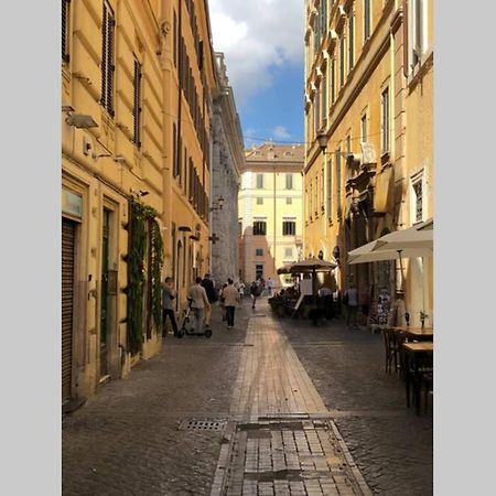 Chiara'S Place At Pantheon - Your Apt In Rome Buitenkant foto